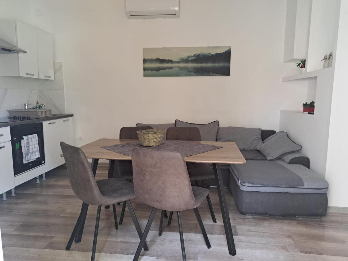 Apartment Ground Floor With Parking Erny Πούλα Εξωτερικό φωτογραφία